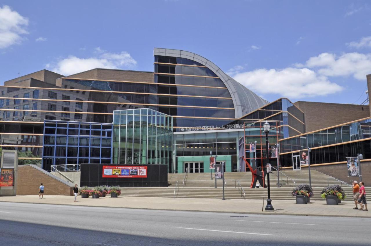 High Rise Downtown Venue Apartment Louisville Exterior photo