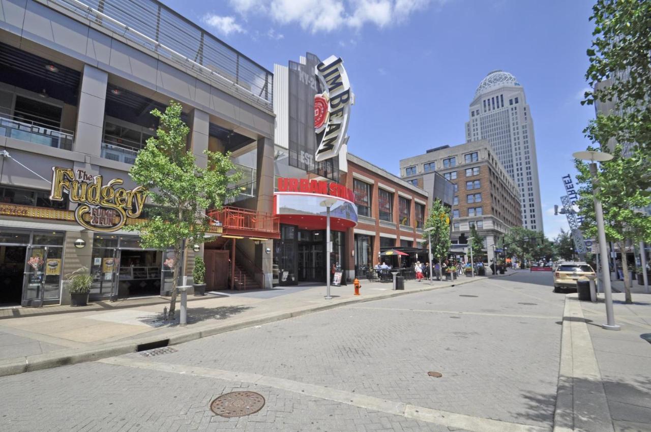 High Rise Downtown Venue Apartment Louisville Exterior photo